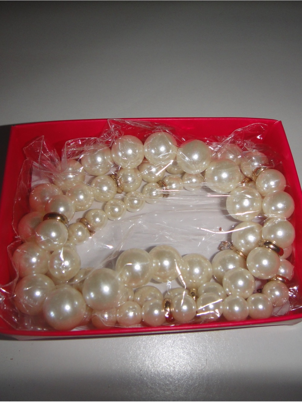 Avon Pearl-Style Bead Necklace in Cream and Gold Accents